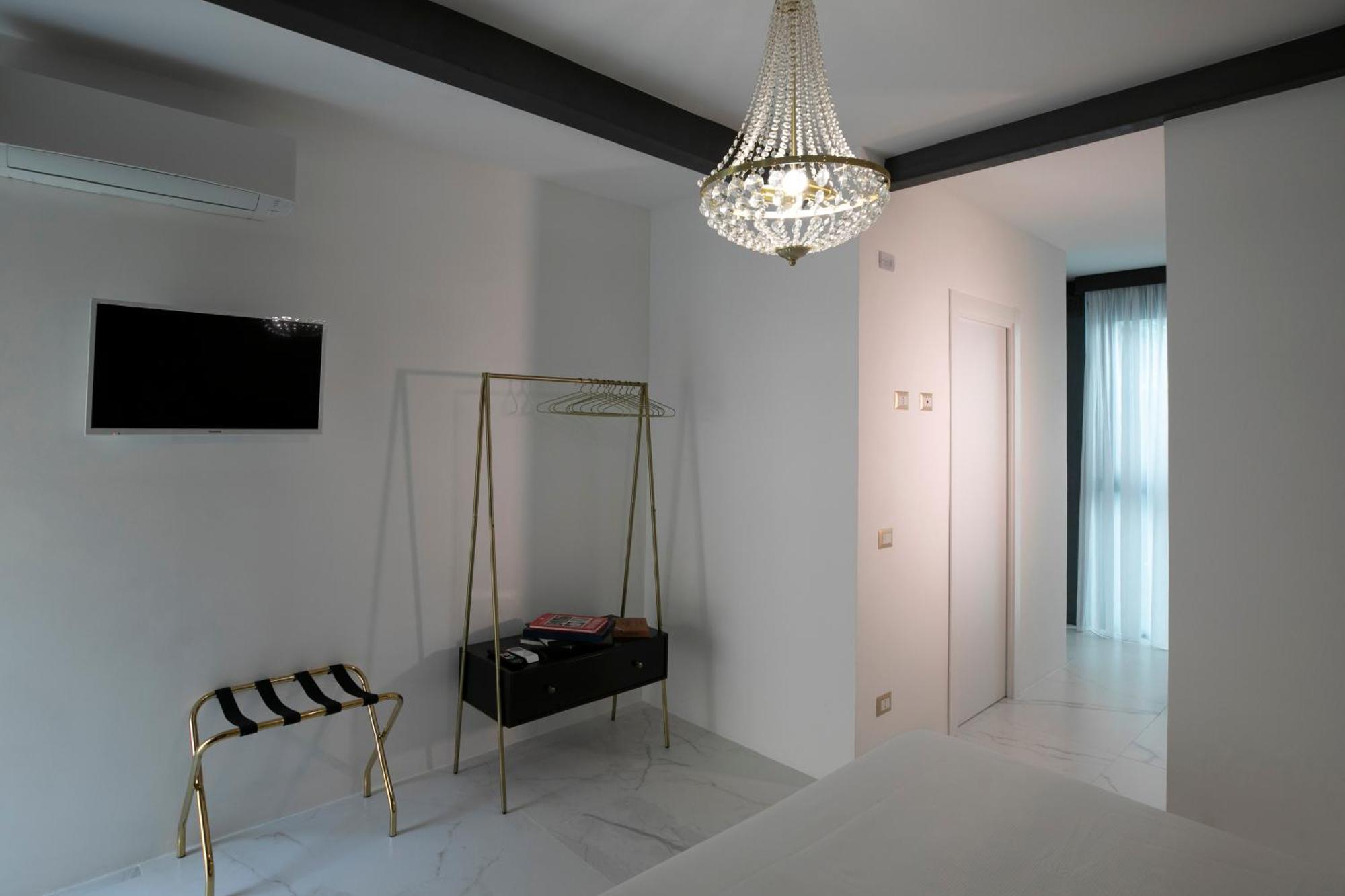 Azzoli Trapani - Apartments&Skypool - Adults Only Exterior photo